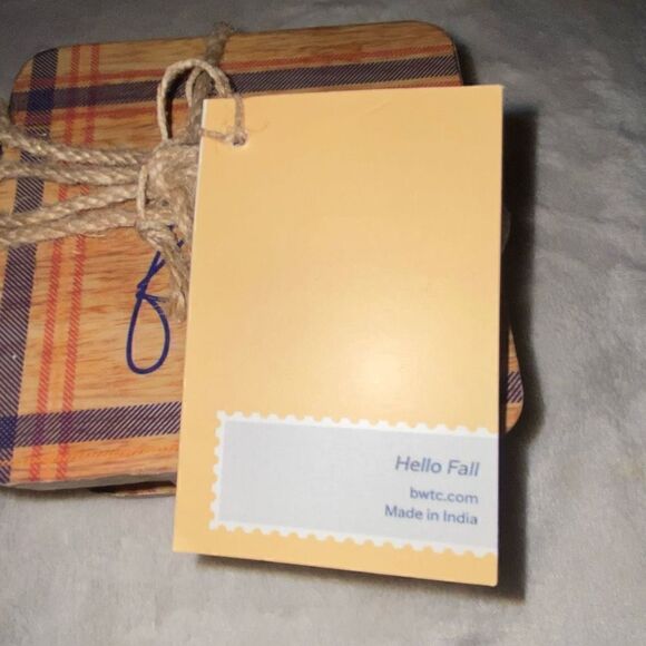 Bushel & Basket Hello Fall Mango Wood Set of 4‎ Coaster NWT - Picture 4 of 7